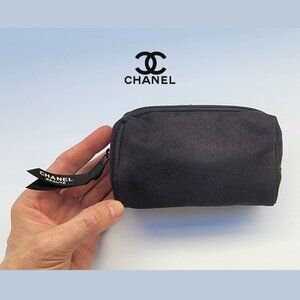 CHANEL Beauté Small Makeup Bag, Black Fabric, 100% Authentic